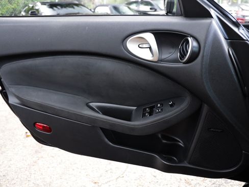 Used 2013 Nissan 370Z Touring w/ Sport Pkg RWD image 44