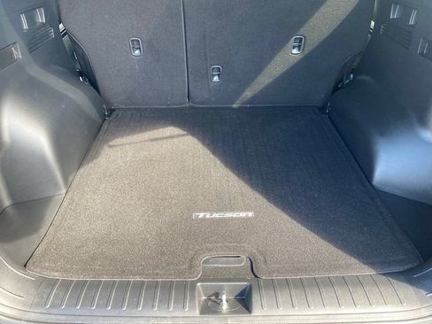 Used 2022 Hyundai Tucson SEL FWD image 11