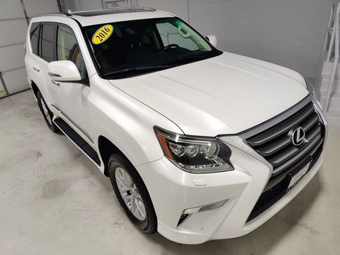 Used 2016 Lexus GX 460 w/ Premium Package AWD/4WD image 2