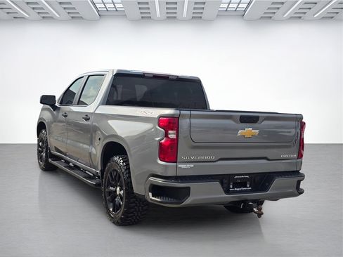 Used 2024 Chevrolet Silverado 1500 Custom image 5