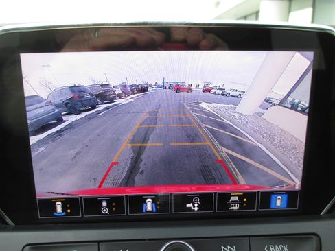 Used 2021 Chevrolet Blazer RS w/ Driver Confidence II Package image 23