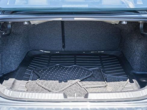 Used 2019 Volkswagen Jetta R-Line w/ R-Line Cold Weather Package FWD image 8