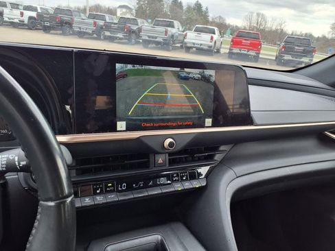 Used 2023 Toyota Crown XLE image 26