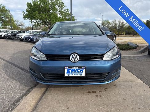 Used 2017 Volkswagen Golf S image 8