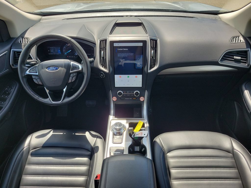 Used 2024 Ford Edge SEL AWD/4WD image 8