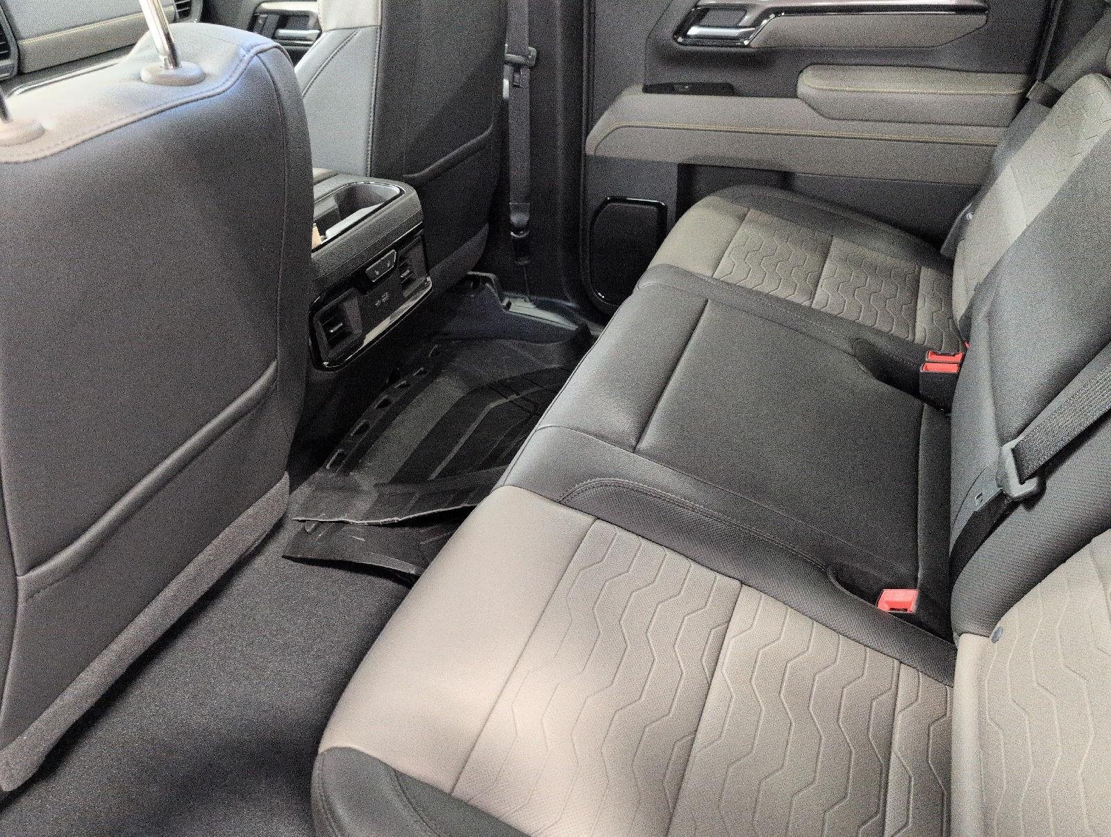 Used 2026 Chevrolet Silverado 2500 ZR2 AWD/4WD image 22