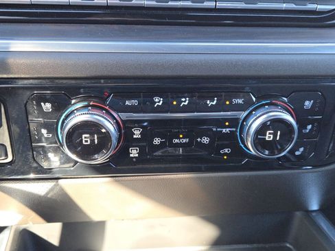 Used 2025 GMC Sierra 1500 SLT w/ SLT Convenience Package image 35