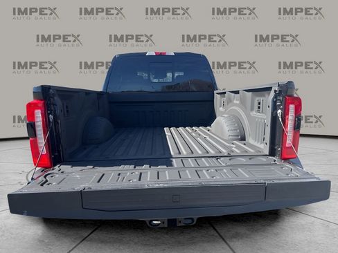 Used 2025 Ford F350 Lariat w/ Lariat Ultimate Package image 32
