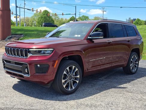 Used 2023 Jeep Grand Cherokee L Overland AWD/4WD image 4