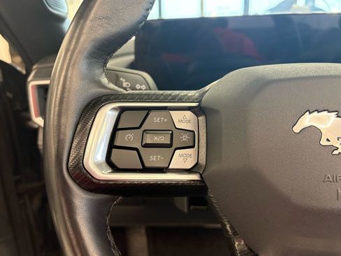 Used 2025 Ford Mustang Premium RWD image 18