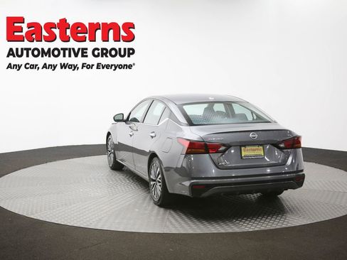 Used 2024 Nissan Altima 2.5 SV FWD image 65