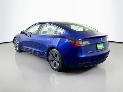 Used 2021 Tesla Model 3 Standard Range Plus image 7