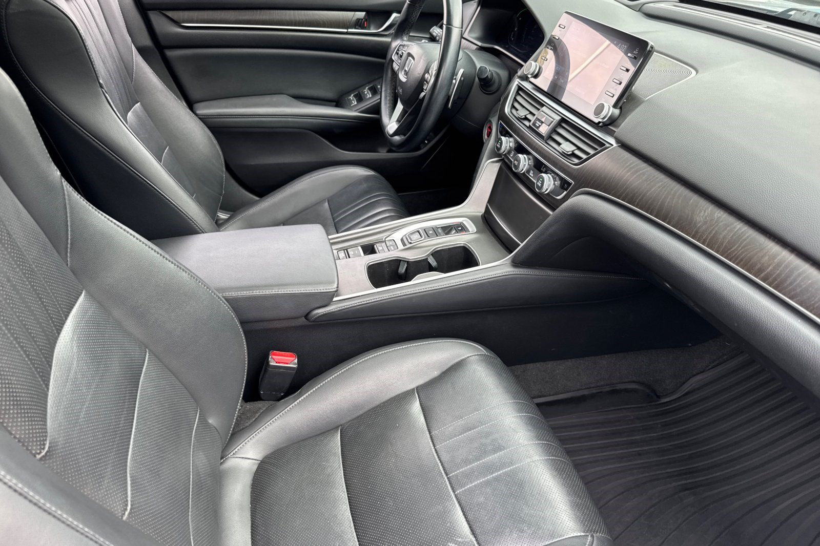 Used 2022 Honda Accord Touring image 25