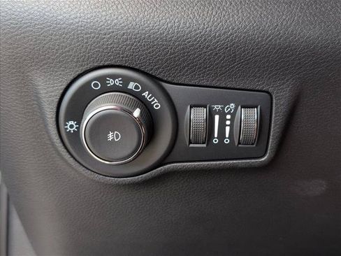 Used 2024 Jeep Compass Trailhawk AWD/4WD image 22