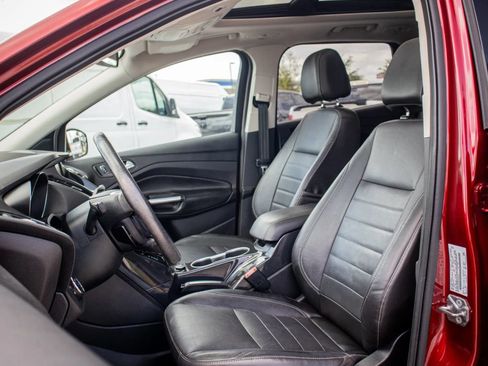 Used 2014 Ford Escape Titanium FWD image 31