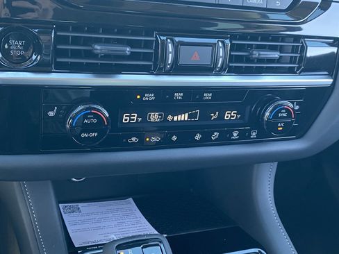 New 2025 Nissan Pathfinder SV image 29