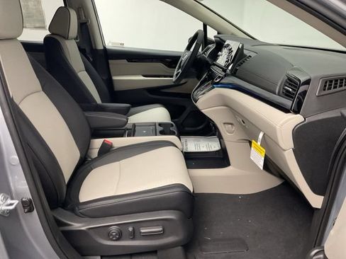 New 2026 Honda Odyssey Elite image 25