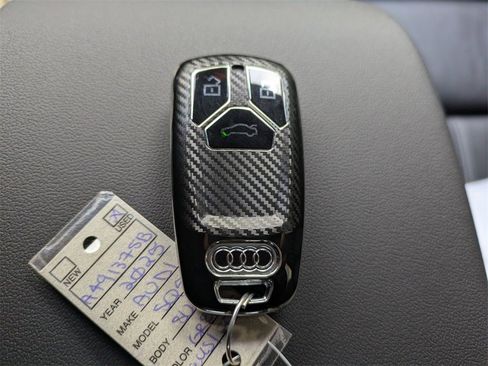 Used 2025 Audi SQ5 Premium Plus image 34