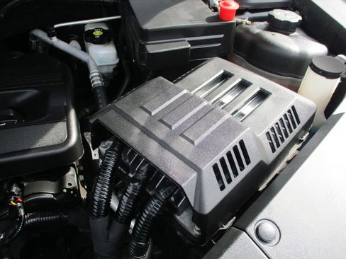 Used 2017 Chevrolet Equinox LT w/ Convenience Package image 29