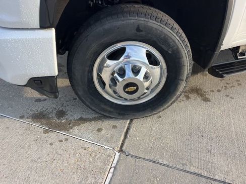 Used 2022 Chevrolet Silverado 3500 High Country image 38