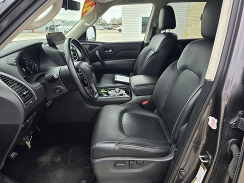 Used 2024 INFINITI QX80 Luxe image 12