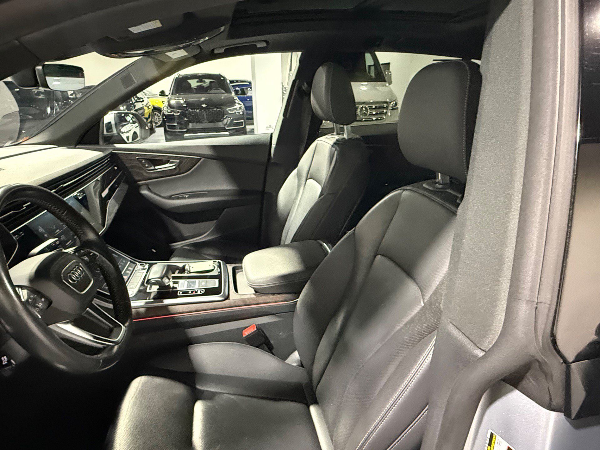 Used 2019 Audi Q8 Premium Plus w/ Premium Plus AWD/4WD image 19