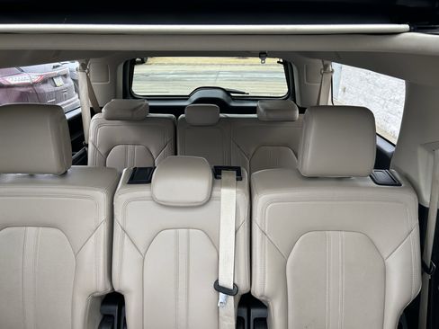 Used 2024 Ford Expedition Max Limited image 35