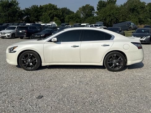 Used 2014 Nissan Maxima 3.5 SV w/ Sport Package FWD image 3