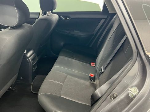 Used 2018 Nissan Sentra S image 7