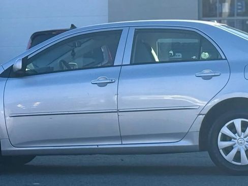 Used 2010 Toyota Corolla S image 4