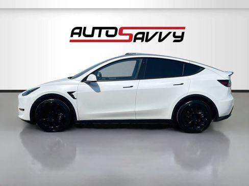 Used 2023 Tesla Model Y Long Range AWD/4WD image 5