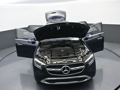 Used 2023 Mercedes-Benz GLC 300 image 39