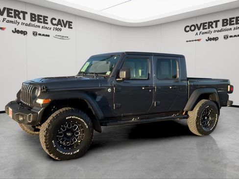 Used 2020 Jeep Gladiator Sport w/ Quick Order Package 23S image 4
