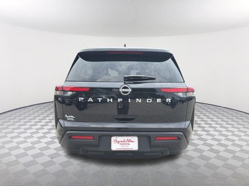 Used 2025 Nissan Pathfinder SV FWD image 15