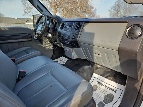 Used 2011 Ford F450 XL w/ XL Value Pkg image 18