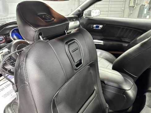 Used 2018 Ford Mustang Premium RWD image 25