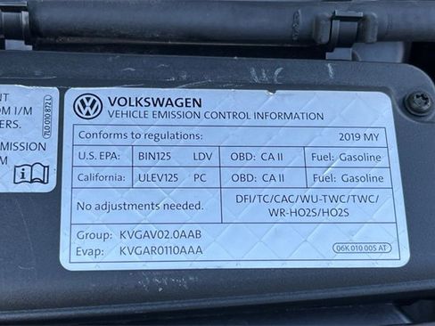 Used 2019 Volkswagen Golf R 4-Door image 35