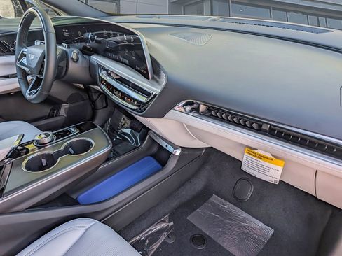 New 2026 Cadillac Lyriq Sport image 19