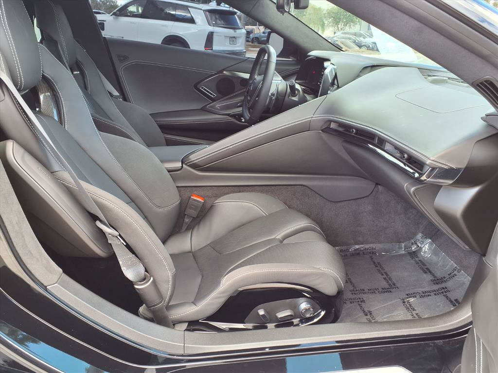 Used 2023 Chevrolet Corvette Stingray Premium Cpe w/ Z51 Performance Package RWD image 9