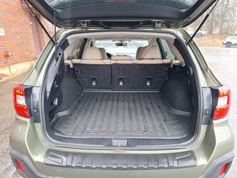 Used 2018 Subaru Outback 2.5i Limited image 26