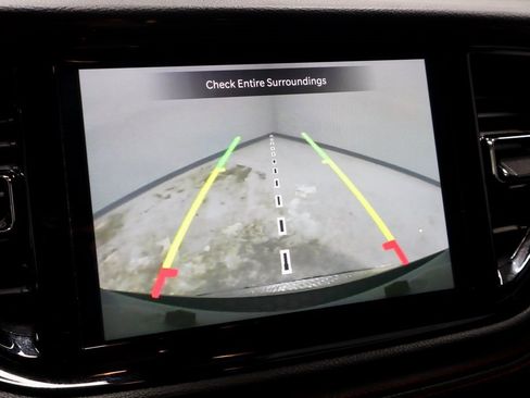 Used 2023 Dodge Durango GT image 2