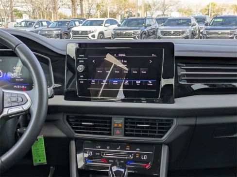 Certified 2025 Volkswagen Jetta S image 19