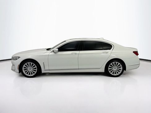 Used 2020 BMW 740i w/ Premium Package RWD image 8