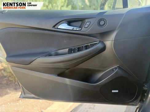 Used 2018 Chevrolet Cruze LT w/ Sun And Sound Package image 19