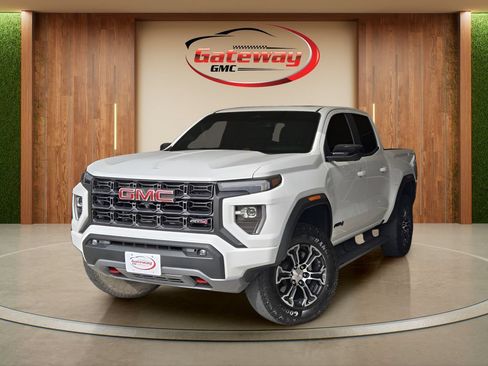 Used 2024 GMC Canyon AT4 w/ Technology Package AWD/4WD image 1