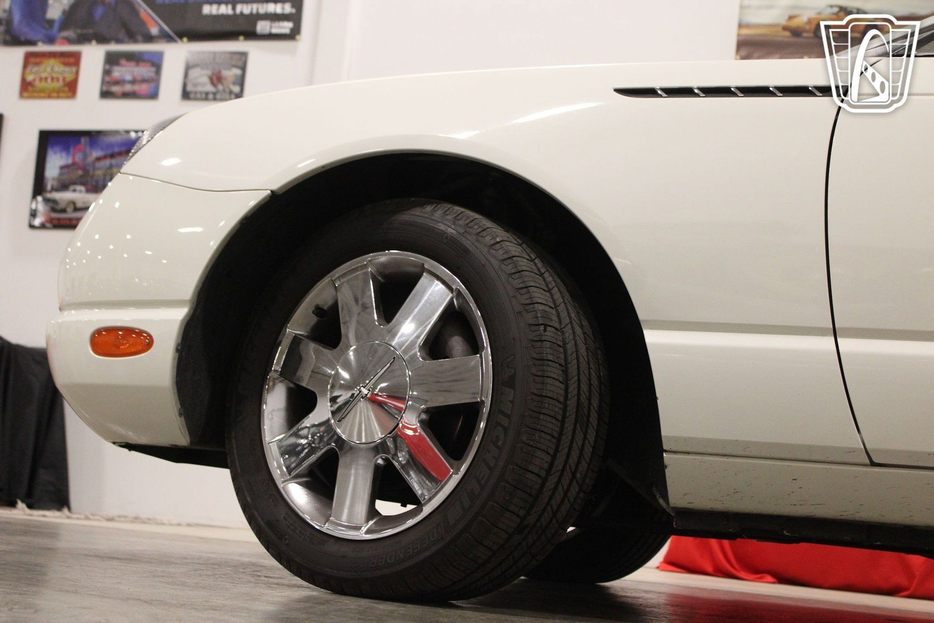Used 2002 Ford Thunderbird RWD image 39