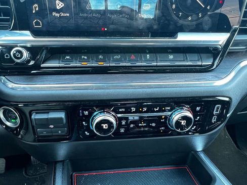 Used 2025 GMC Sierra 1500 SLT w/ SLT Premium Plus Package AWD/4WD image 17