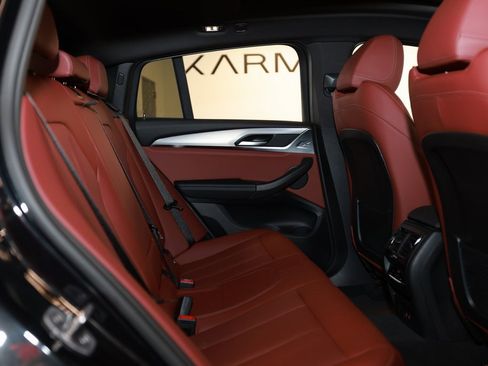 Used 2025 BMW X4 xDrive30i image 15