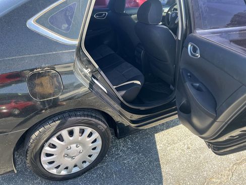Used 2014 Nissan Sentra SV image 11