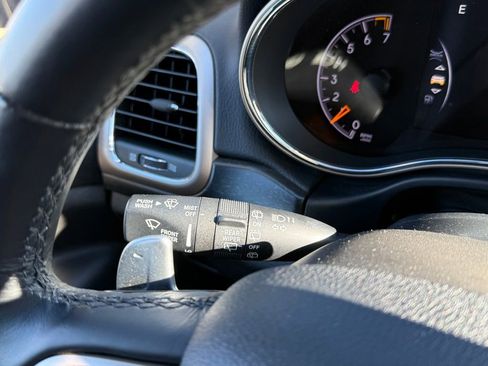 Used 2017 Jeep Grand Cherokee Laredo w/ Quick Order Package 23E image 20